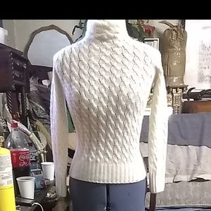 Loro Piana | vintage cream cashmere sweater